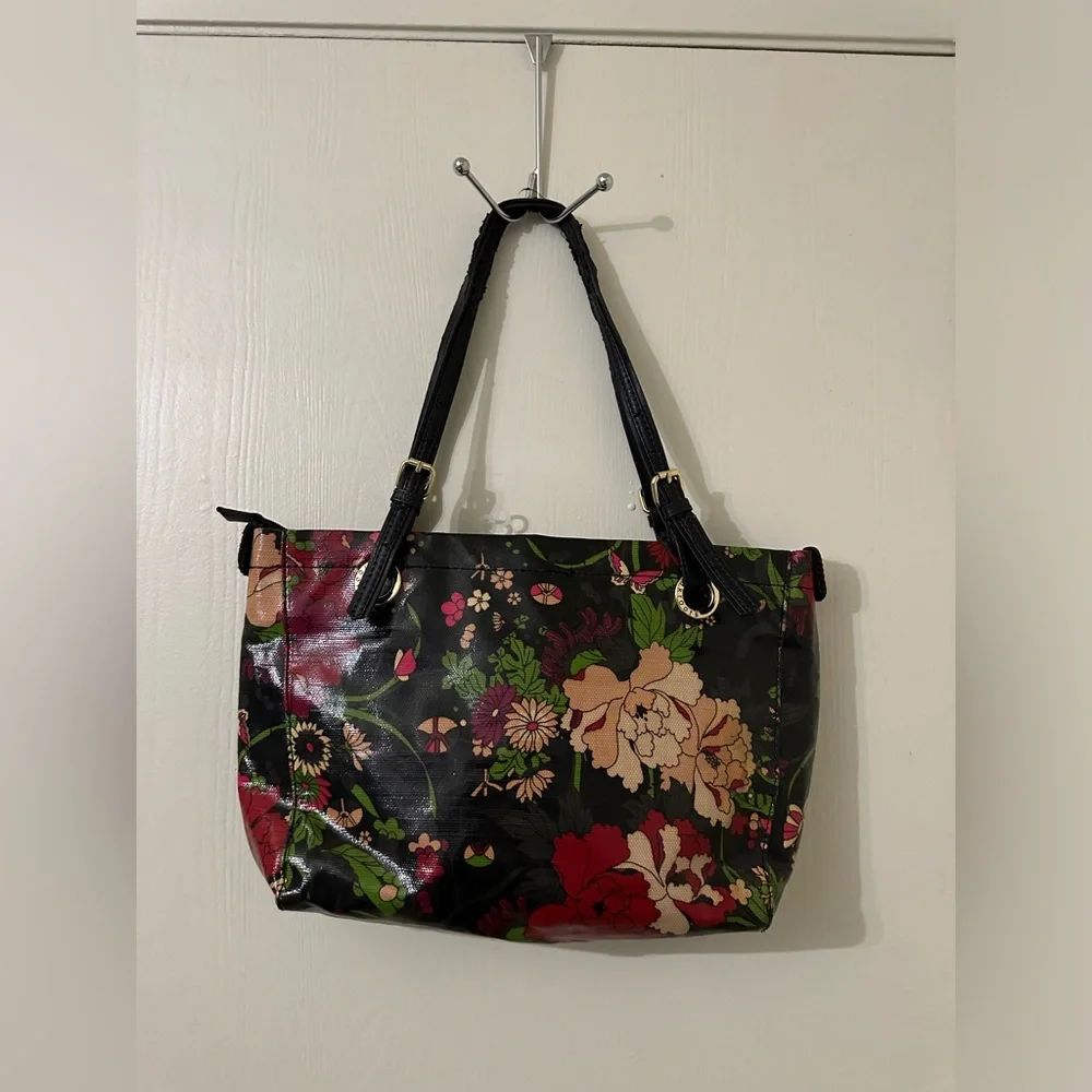 SAKROOTS ⚠️ 16 x 10 handbag with an issue ⚠️